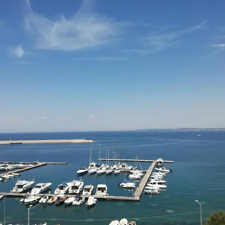 Le Terrazze Sul Mare Centro Frühstückspension *