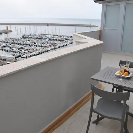 Le Terrazze Sul Mare Centro Frühstückspension Gallipoli