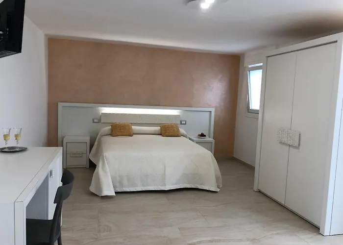 ベッド・アンド・ブレックファスト Le Terrazze Sul Mare Centro